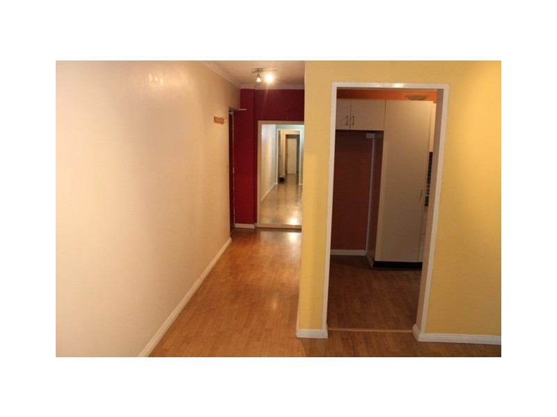 2/38 Meadow cres, Meadowbank NSW 2114