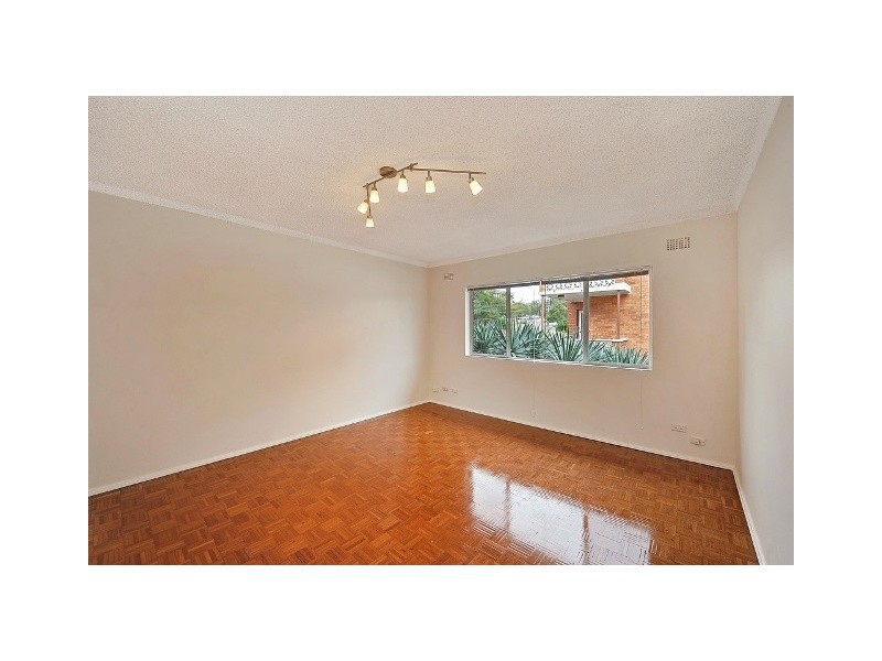 9/20 Bank Street, Meadowbank NSW 2114