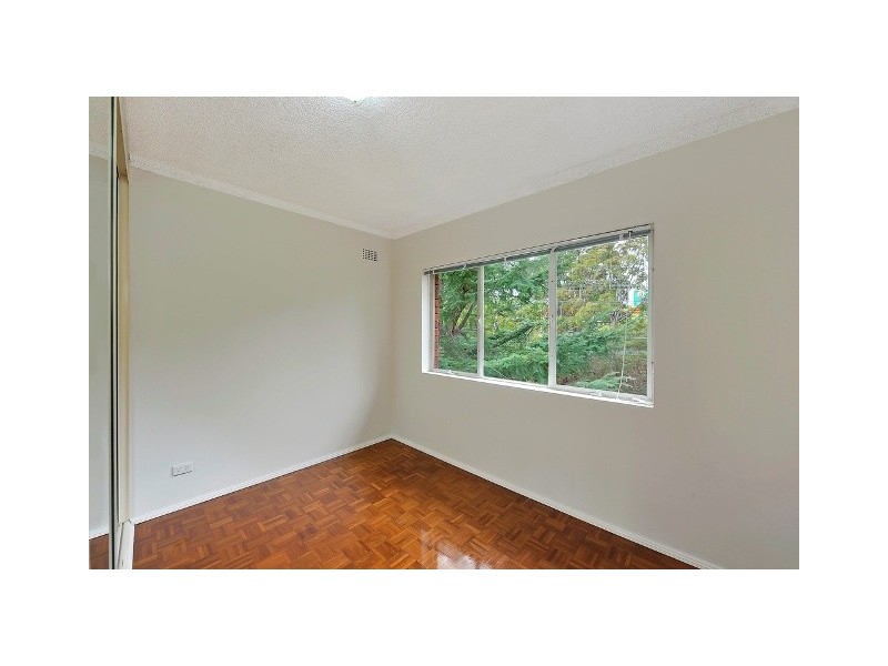 9/20 Bank Street, Meadowbank NSW 2114