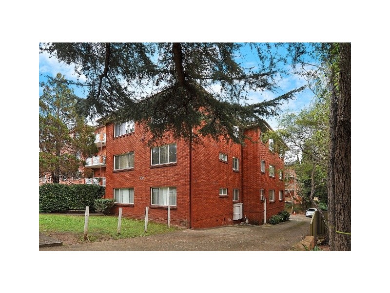 9/20 Bank Street, Meadowbank NSW 2114