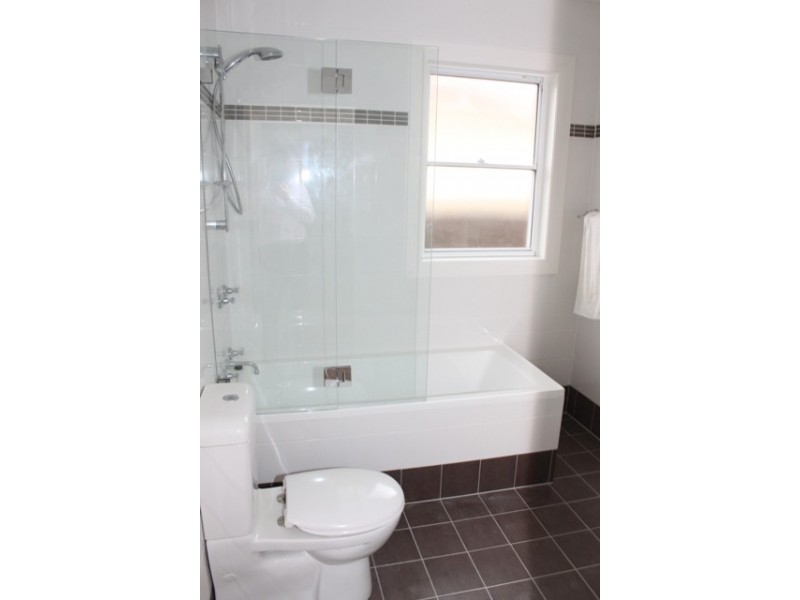 105 Cobham Avenue, Melrose Park NSW 2114