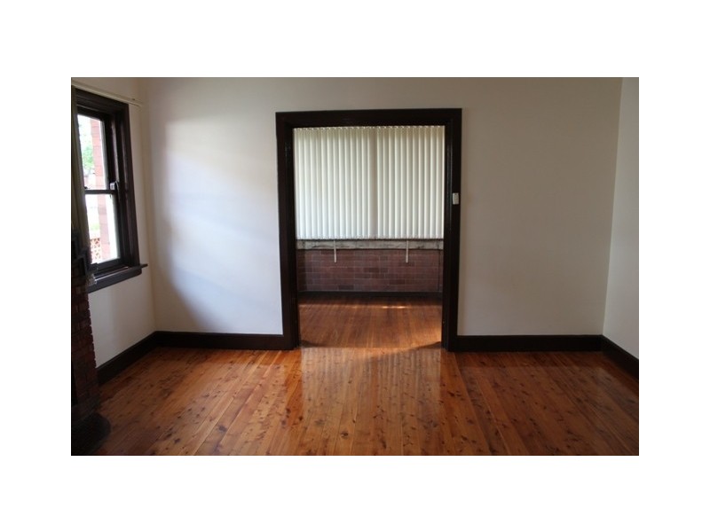 4B Simla Road, Denistone NSW 2114