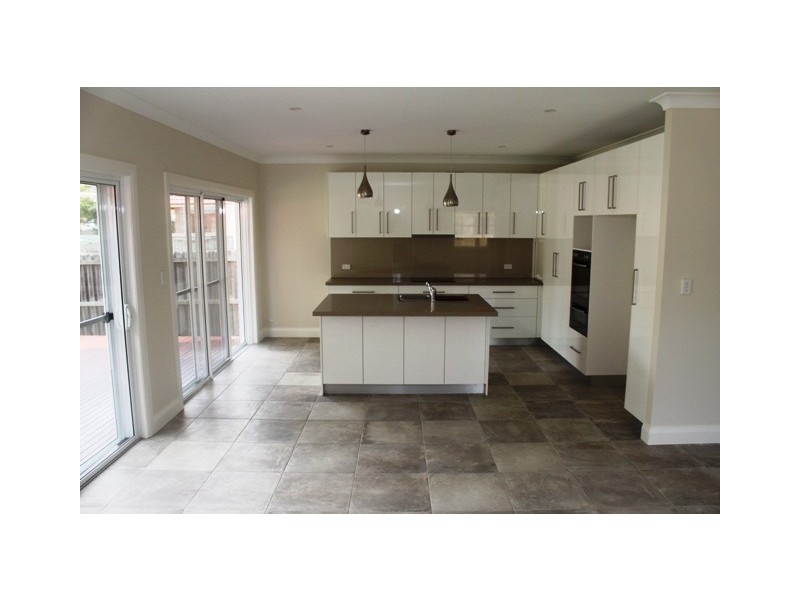 105b Cobham Ave, Melrose Park NSW 2114