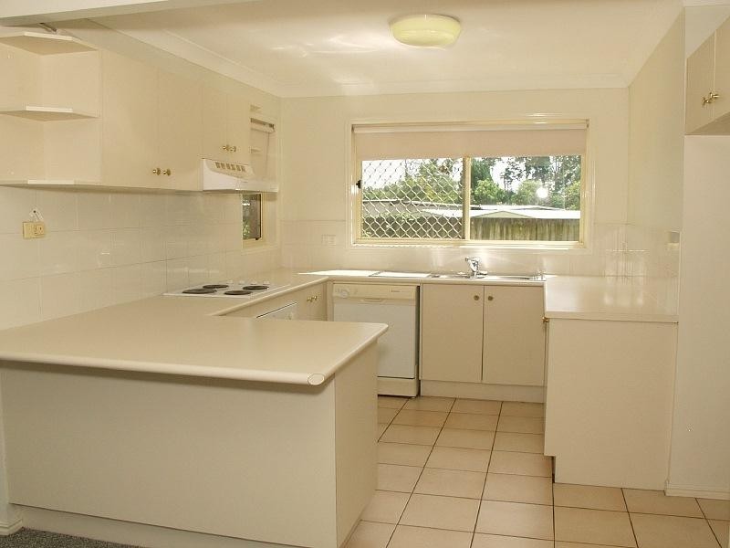8/16 Dellforest Drive, Calamvale QLD 4116