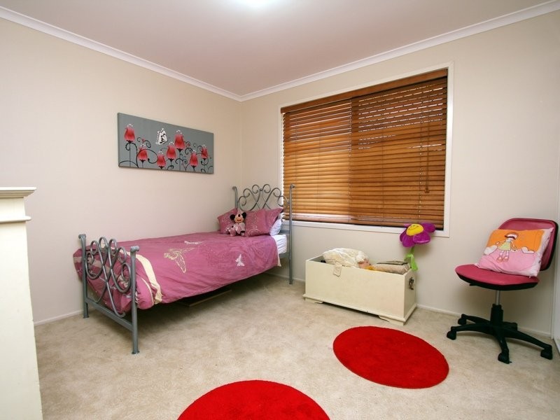 11 Michigan Crescent, Parkinson QLD 4115