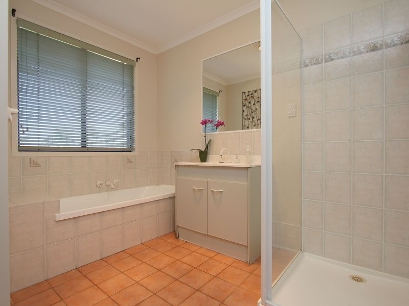 11 Michigan Crescent, Parkinson QLD 4115