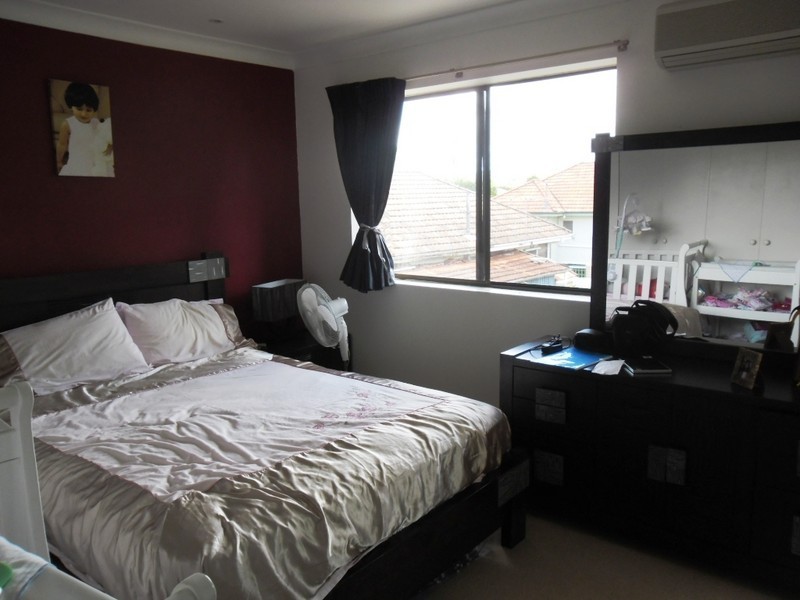3/90 Plimsoll Street, Greenslopes QLD 4120