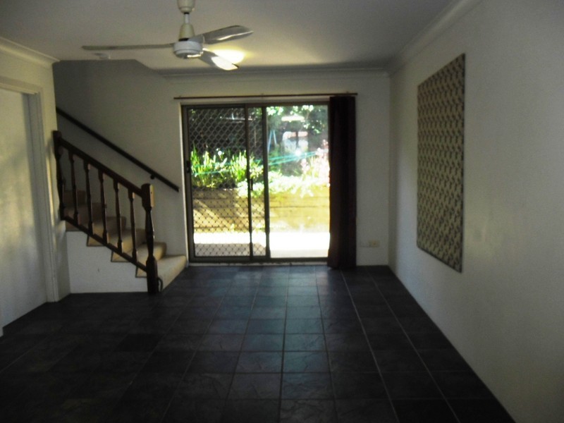 3/90 Plimsoll Street, Greenslopes QLD 4120