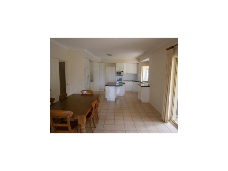 16 Shelley Street, Sunnybank QLD 4109