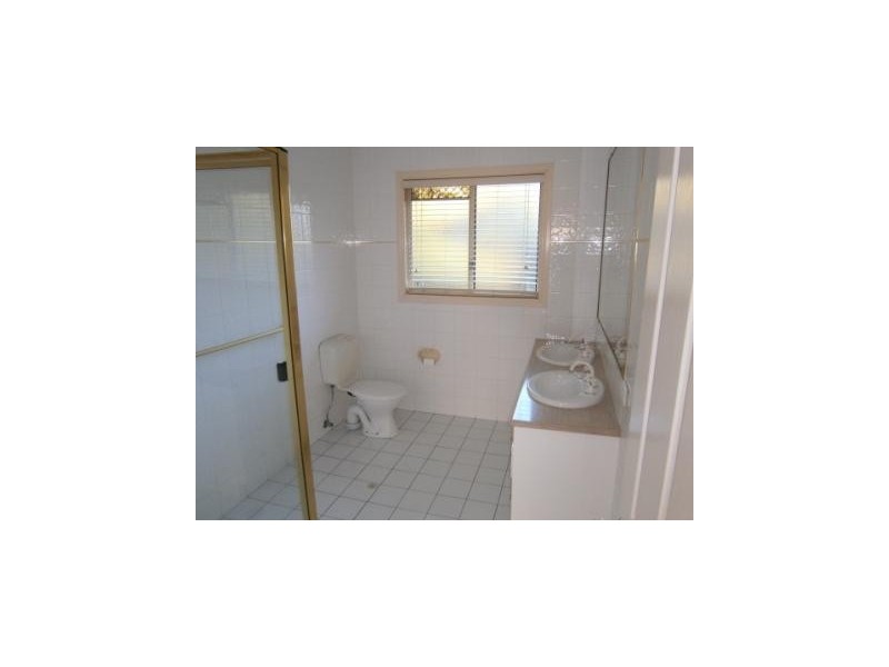 16 Shelley Street, Sunnybank QLD 4109