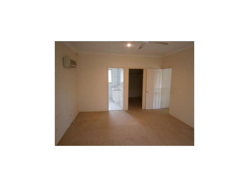 16 Shelley Street, Sunnybank QLD 4109