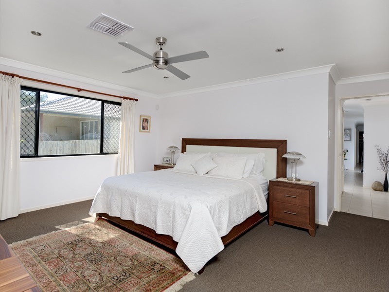 12 Fatima Place, Calamvale QLD 4116