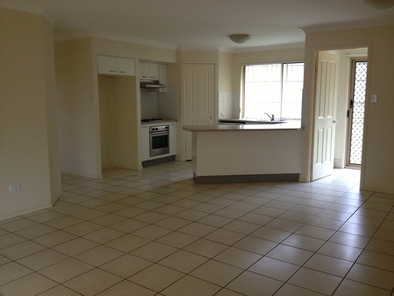5 Coorong Place, Parkinson QLD 4115