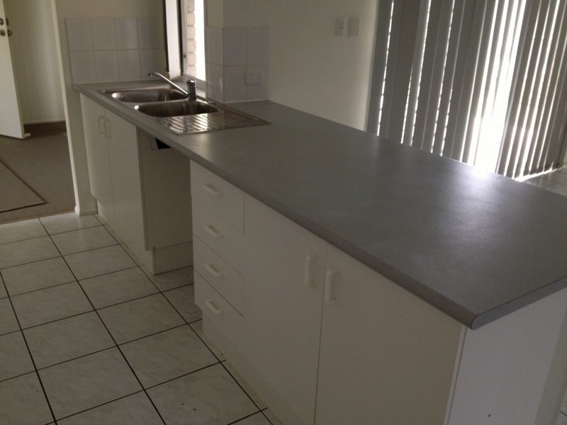 8 Freeman Place, Calamvale QLD 4116