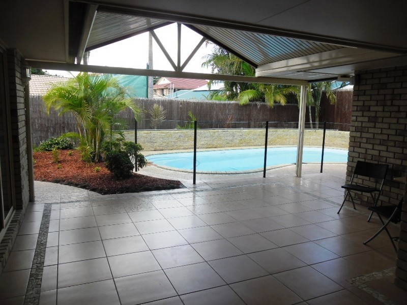 13 Orana Place, Parkinson QLD 4115