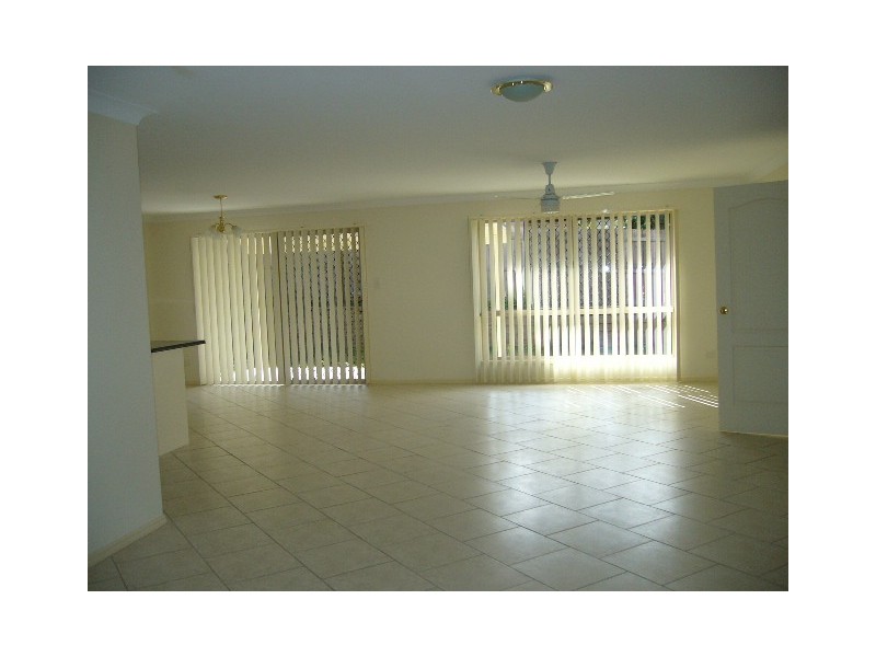 12 Stivala Street, Calamvale QLD 4116