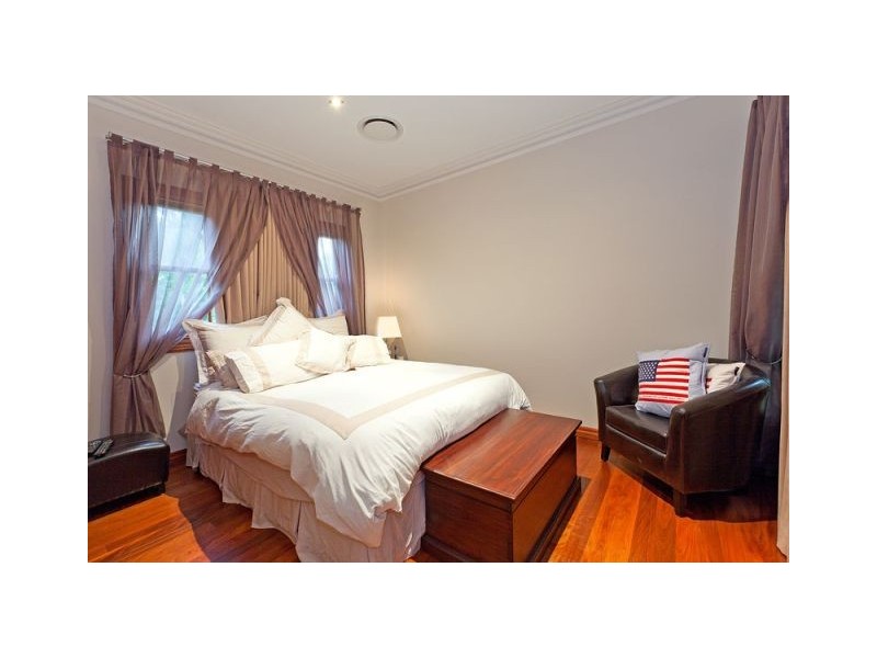 1 Selangor Place, Carina QLD 4152