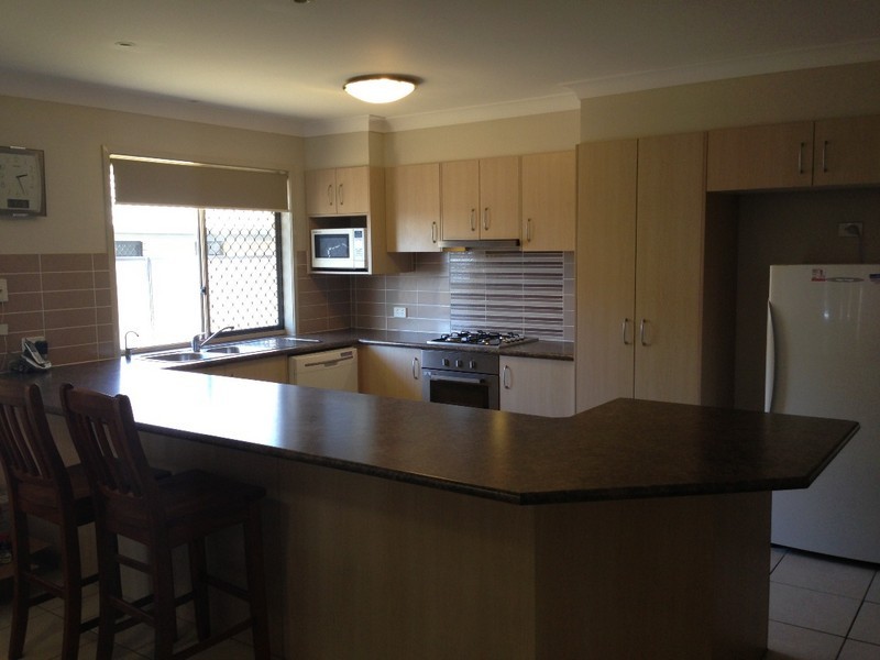 33 Bufalino Street, Parkinson QLD 4115