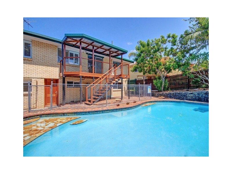 4 Turnmill Street, Macgregor QLD 4109