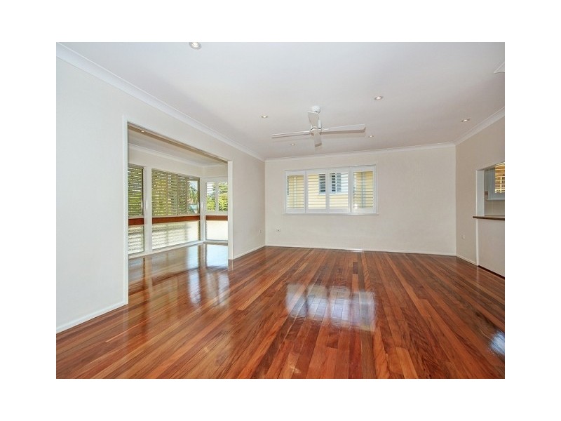 4 Turnmill Street, Macgregor QLD 4109