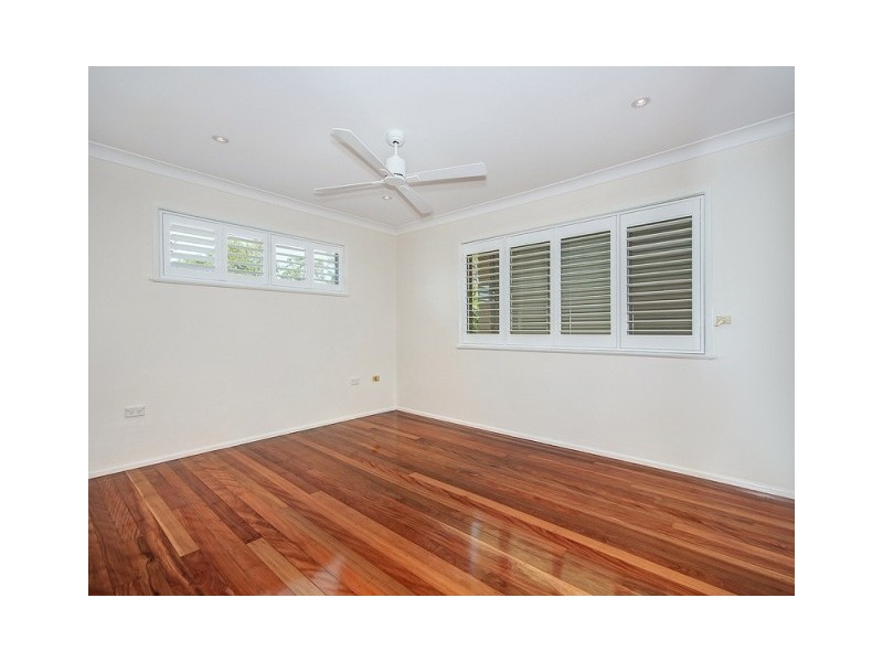 4 Turnmill Street, Macgregor QLD 4109