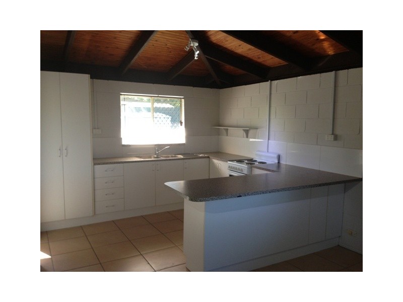 54 Waratah Drive, Crestmead QLD 4132