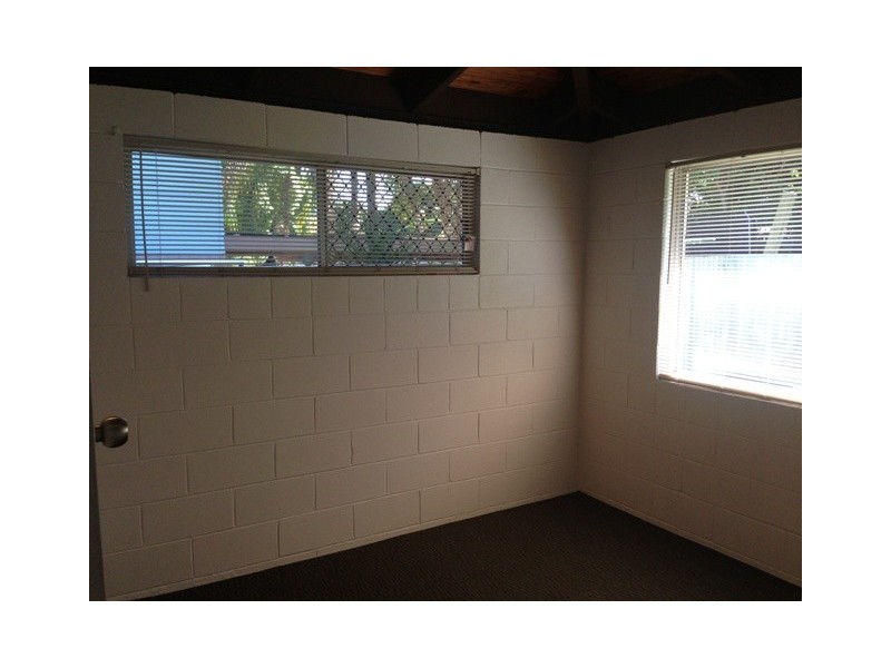 54 Waratah Drive, Crestmead QLD 4132