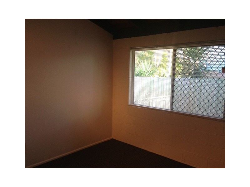 54 Waratah Drive, Crestmead QLD 4132