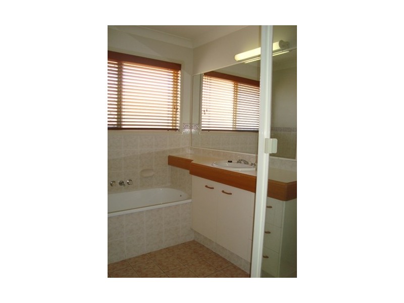 51 Ulinga Crescent, Parkinson QLD 4115