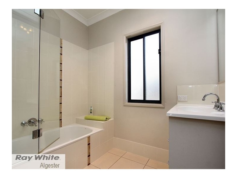 42 PARK EDGE DR, Springfield Lakes QLD 4300