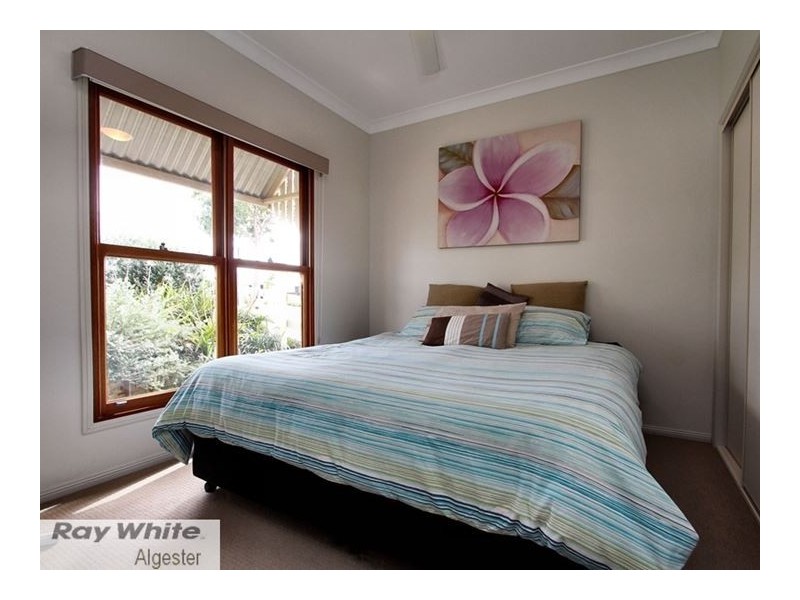 42 PARK EDGE DR, Springfield Lakes QLD 4300