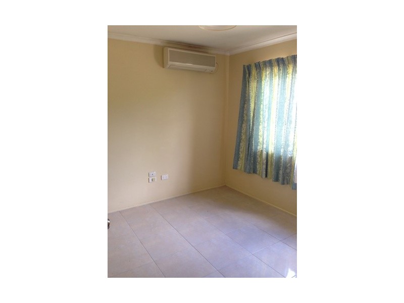 8  AMINTA ST, Sunnybank QLD 4109