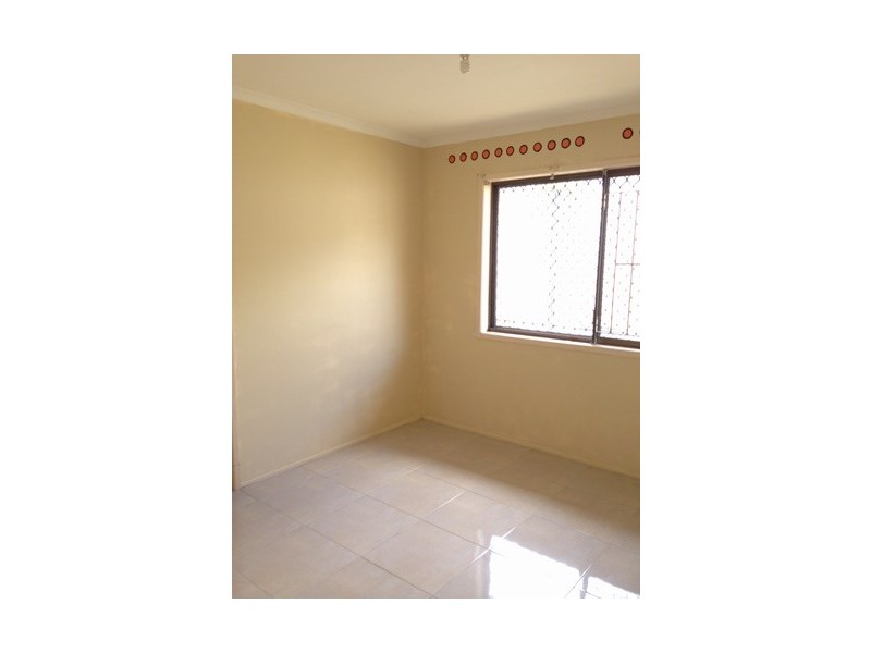 8  AMINTA ST, Sunnybank QLD 4109