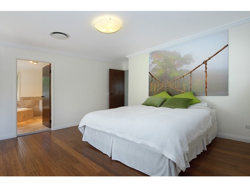 17 Holyoake Drive, Daisy Hill QLD 4127