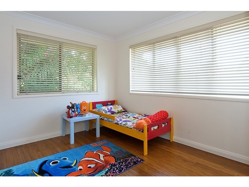 17 Holyoake Drive, Daisy Hill QLD 4127