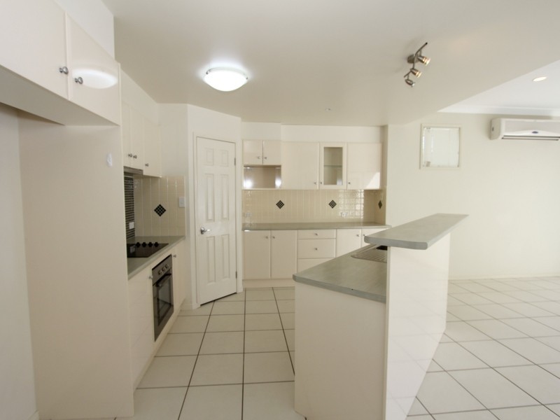 153 Wallum Drive, Parkinson QLD 4115