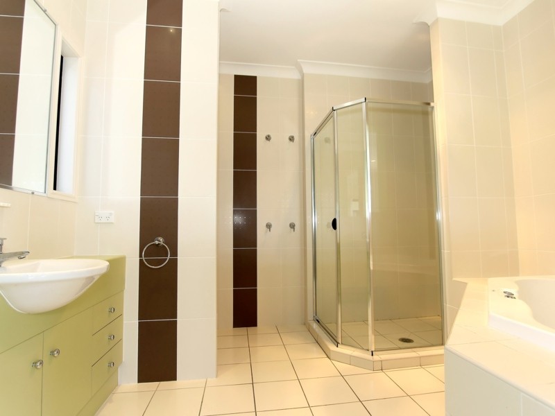 153 Wallum Drive, Parkinson QLD 4115