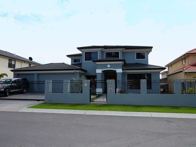 1 Ribbonwood St, Sunnybank Hills QLD 4109