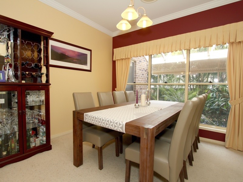 2 Michigan Crescent, Parkinson QLD 4115