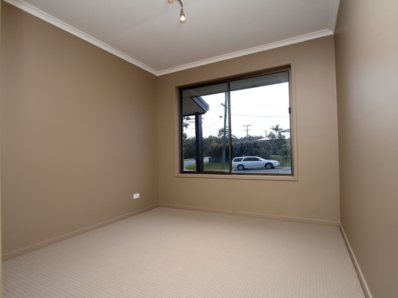 10 Conifer St, Hillcrest QLD 4118