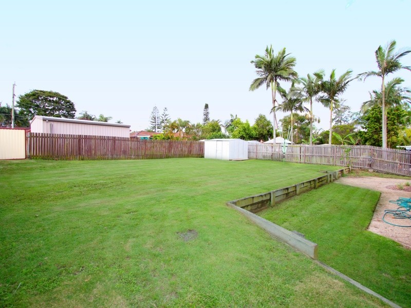 10 Conifer St, Hillcrest QLD 4118