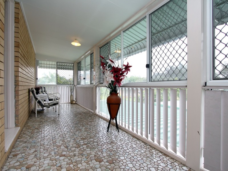 46 Macadamia St, Macgregor QLD 4109