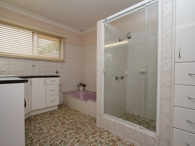 46 Macadamia St, Macgregor QLD 4109