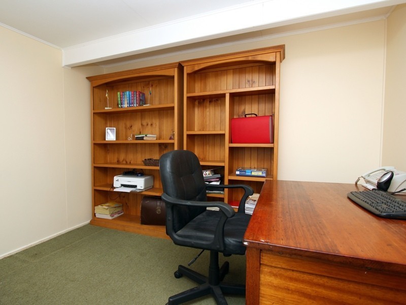 46 Macadamia St, Macgregor QLD 4109