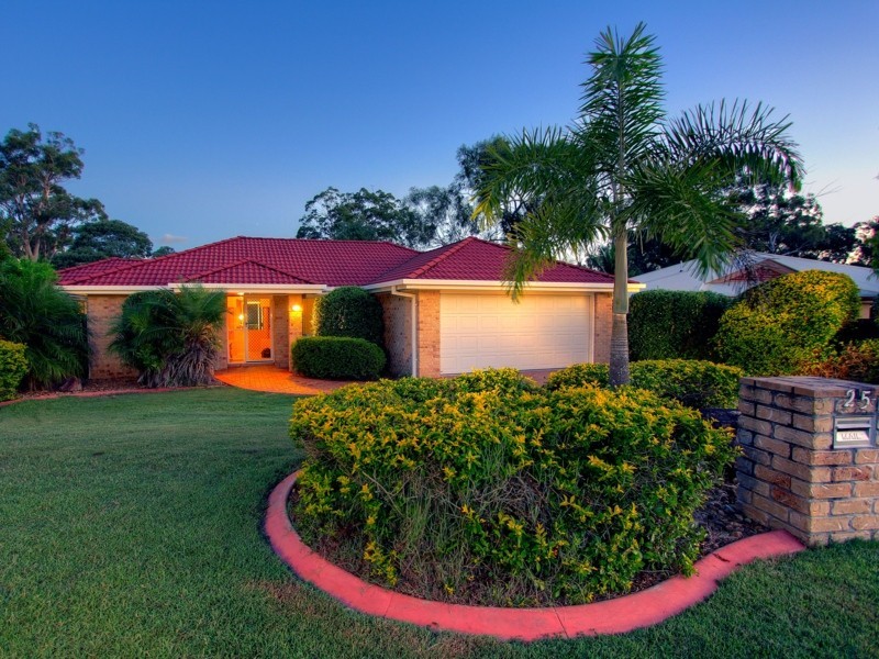 25 Carmel Place, Calamvale QLD 4116