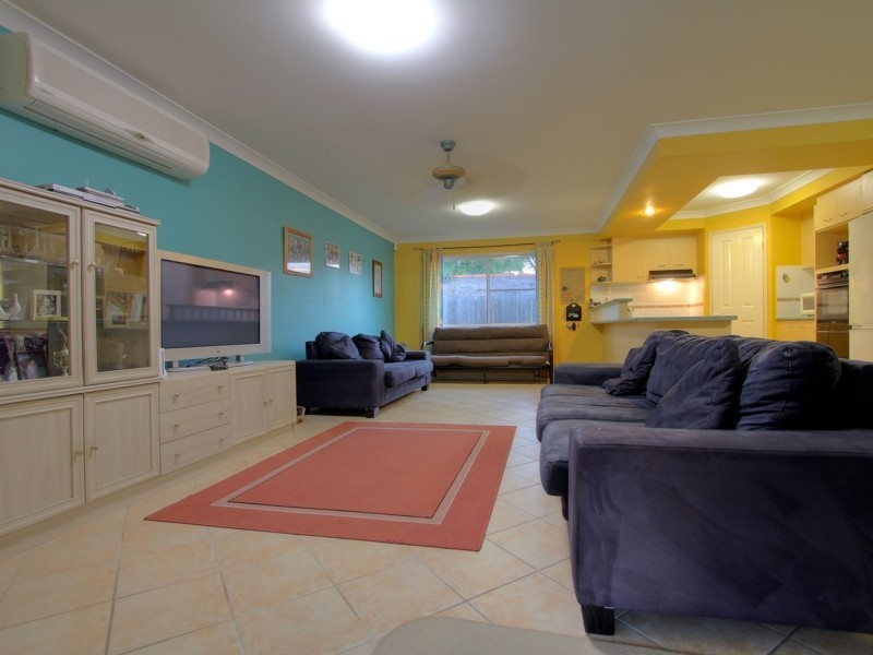 25 Carmel Place, Calamvale QLD 4116