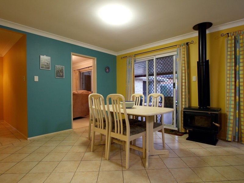 25 Carmel Place, Calamvale QLD 4116