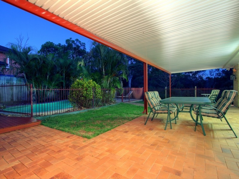 25 Carmel Place, Calamvale QLD 4116