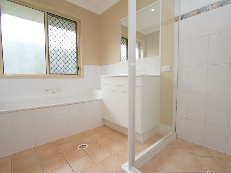 51 Watarrka Drive, Parkinson QLD 4115