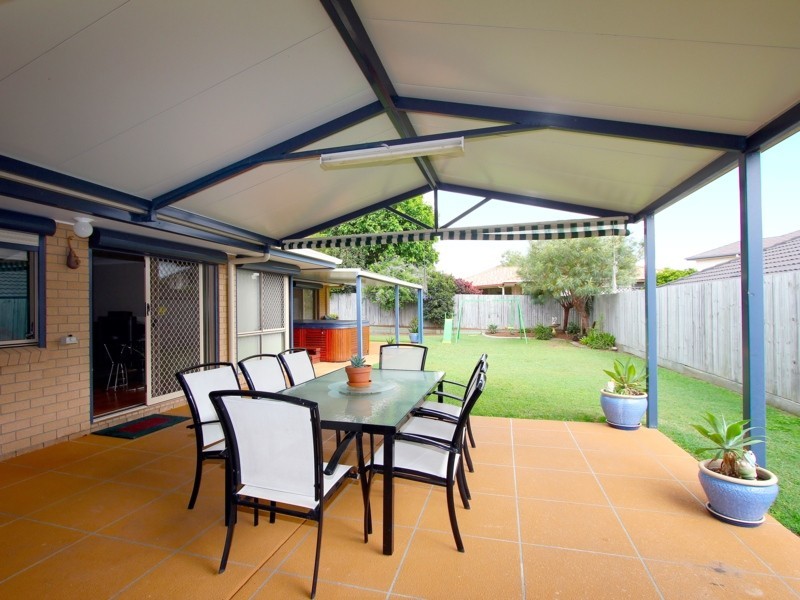 11 Talisker Place, Parkinson QLD 4115